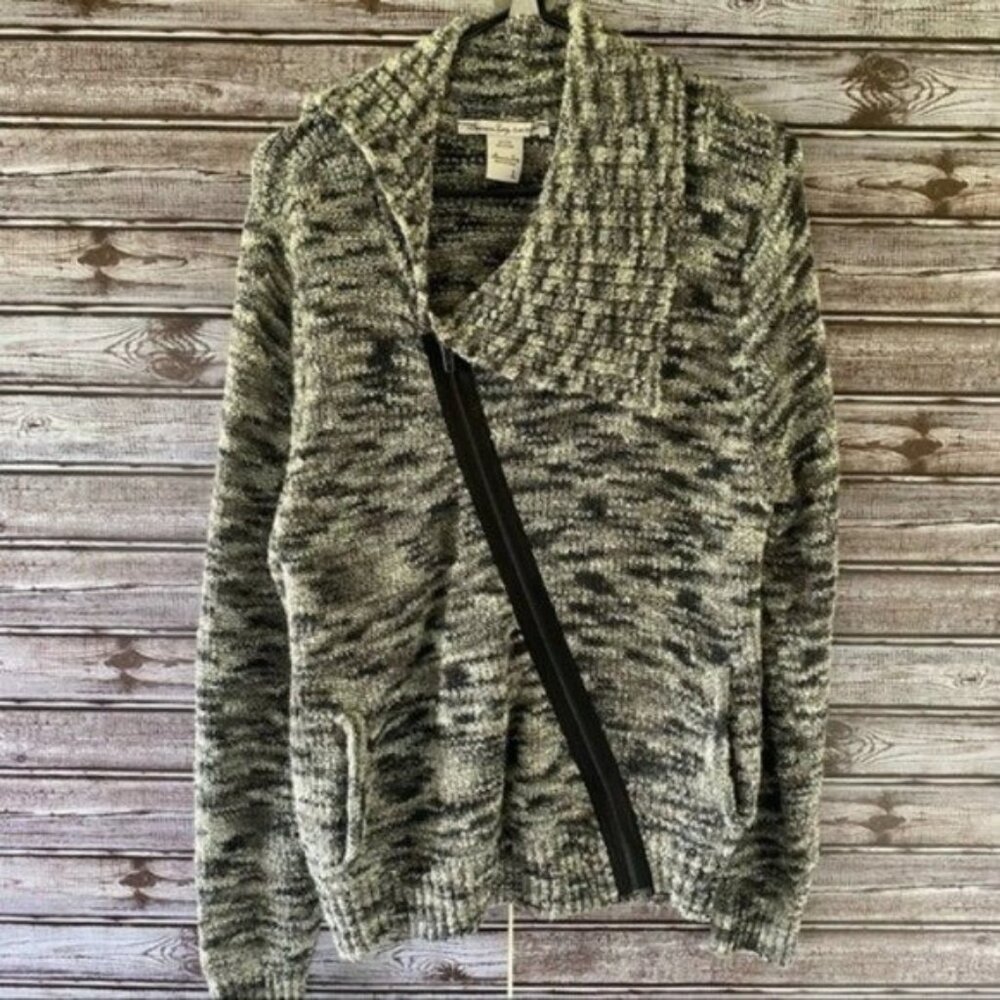American Rag Women's‎ Asymmetrical Zip-Up Sweater Size L